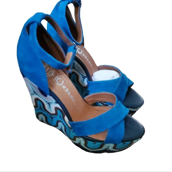 JEFFREY CAMPBELL BLUE CROCHET WEDGE PLATFORM SANDALS, SIZE 7.5 - Picture 3 of 7